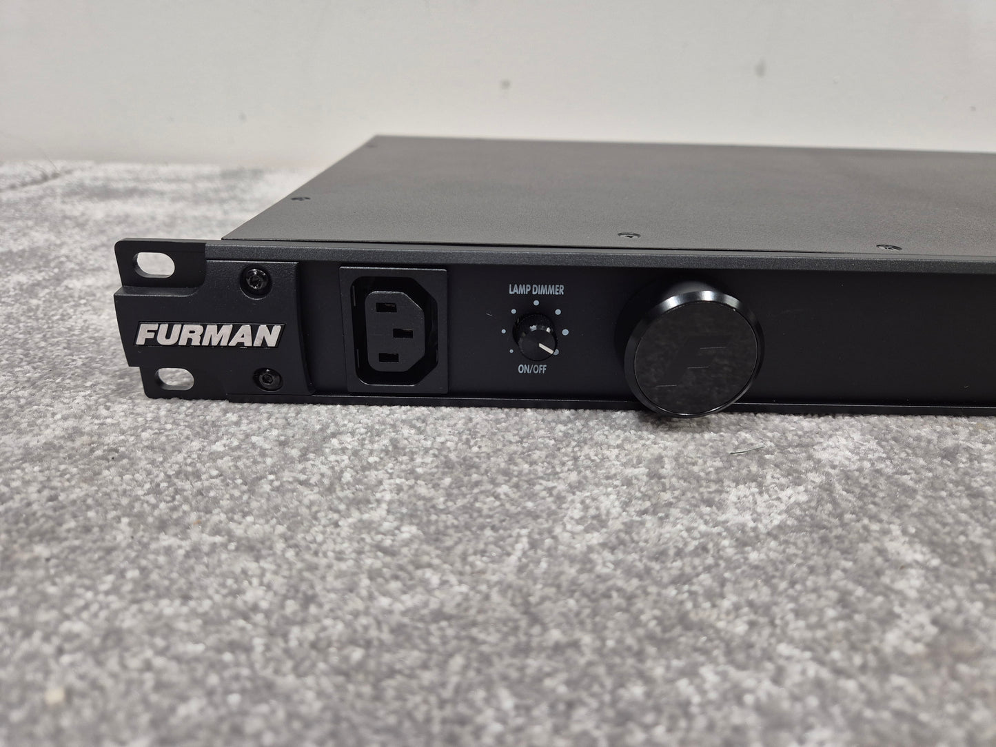 Furman PL-8C E - Power Conditioner (Mint Condition)
