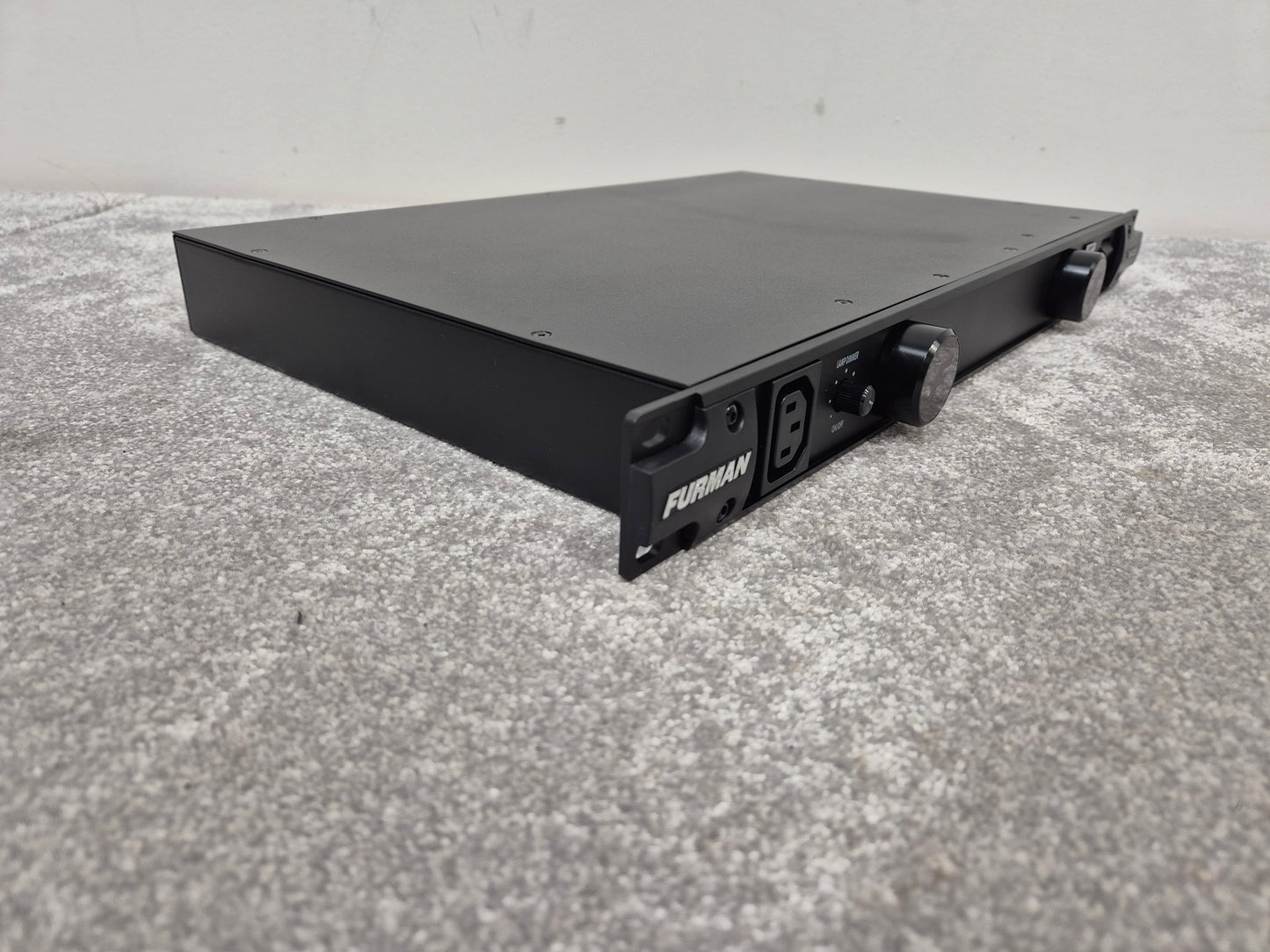 Furman PL-8C E - Power Conditioner (Mint Condition)