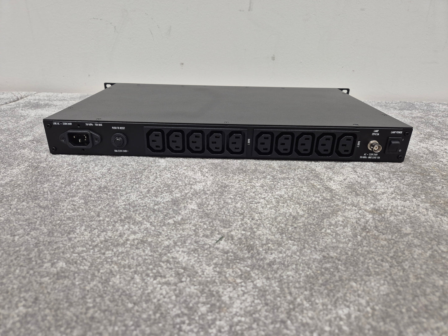 Furman PL-8C E - Power Conditioner (Mint Condition)