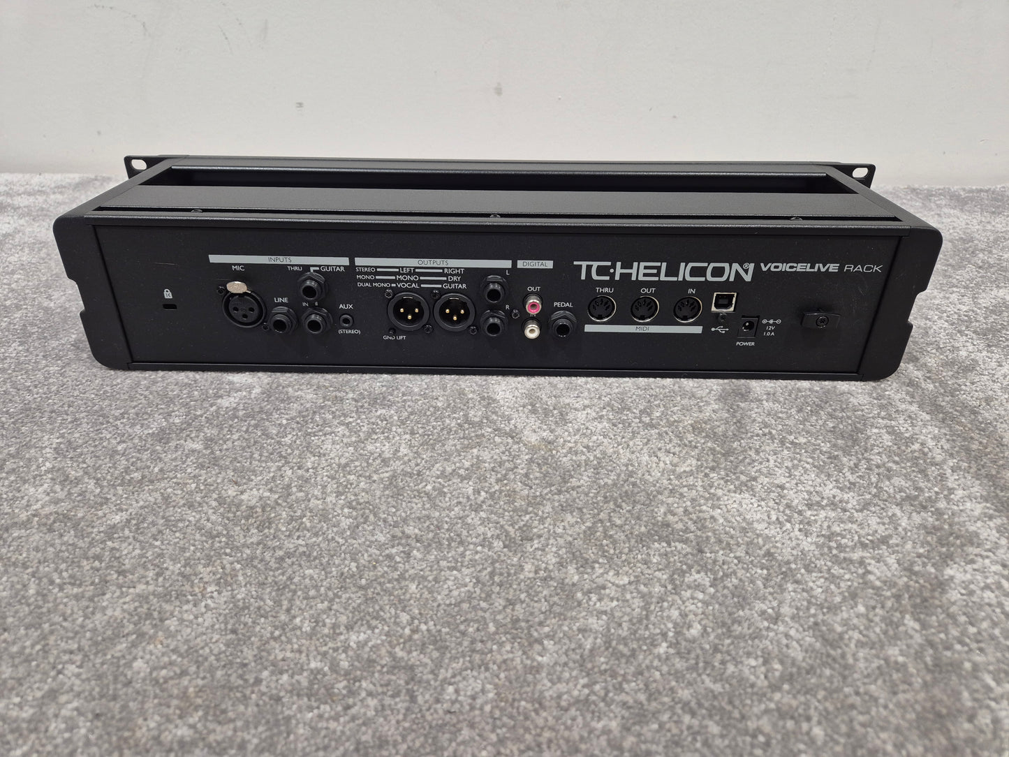 TC Helicon VoiceLive Rack - Vocal Processor - Black