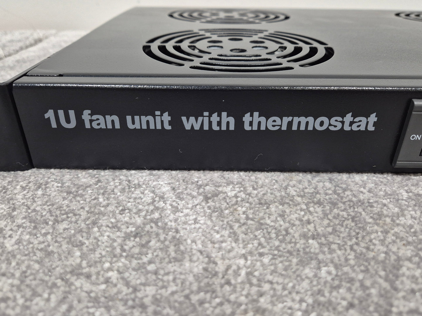 1U Fan Unit Thermostat - 4 Way Digital Mount Fan Tray
