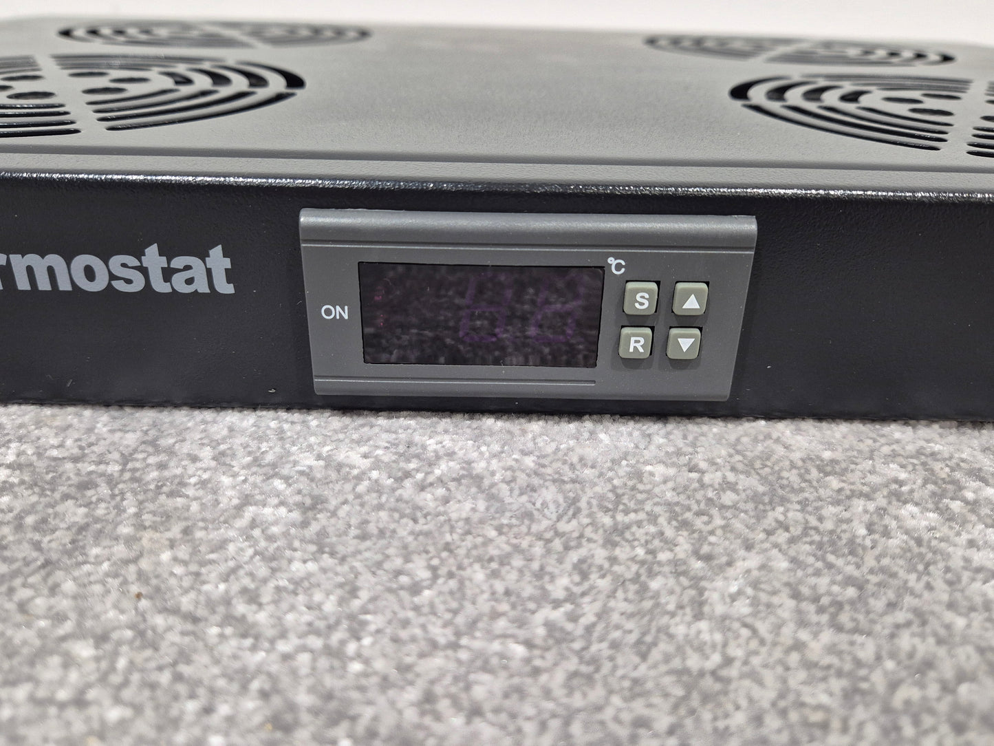 1U Fan Unit Thermostat - 4 Way Digital Mount Fan Tray