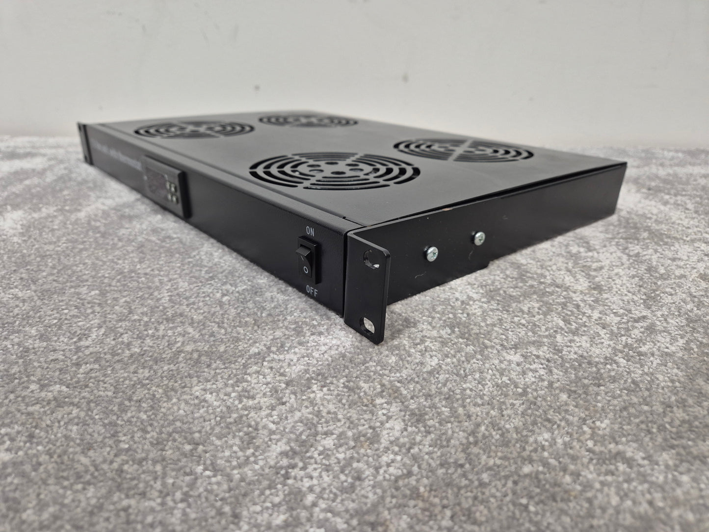 1U Fan Unit Thermostat - 4 Way Digital Mount Fan Tray