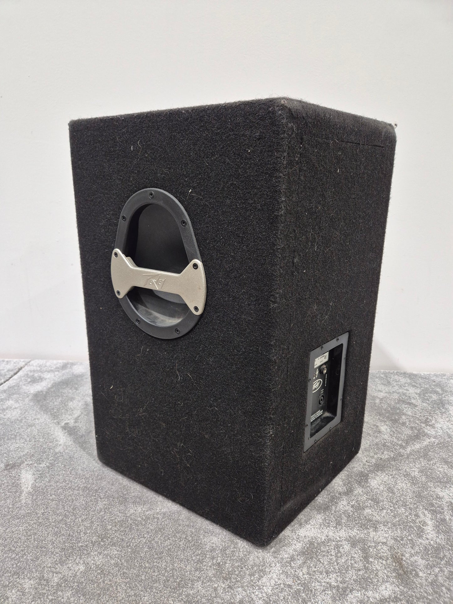 Peavey PRO 15 - 15-inch 300 watts RMS Loudspeaker