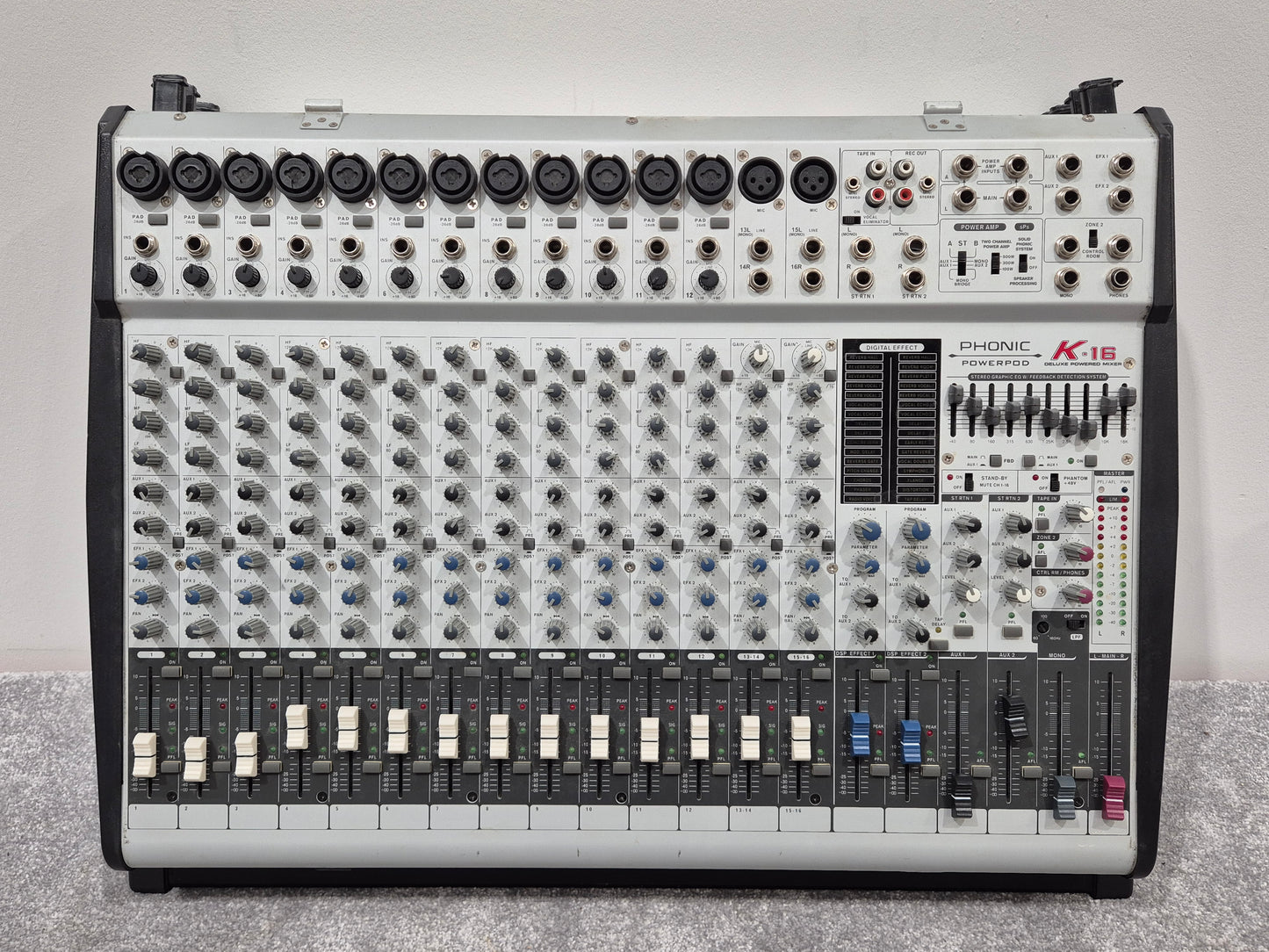 Phonic Powerpod K16 - Powered Mixer w/ Plastic Case