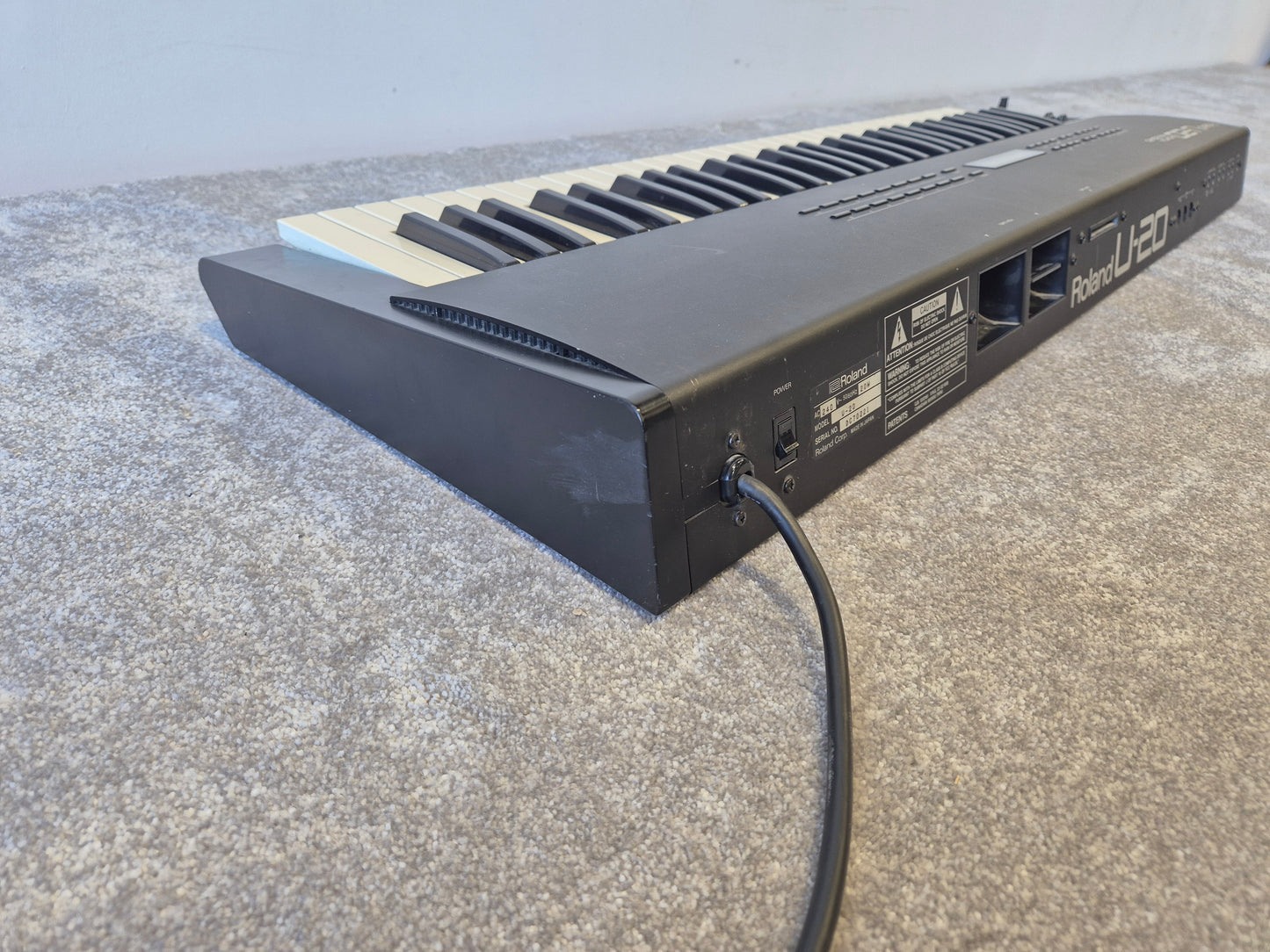 Roland U-20 - PCM-Sample Synthesizer w/ Original Box (Spares or Repairs)