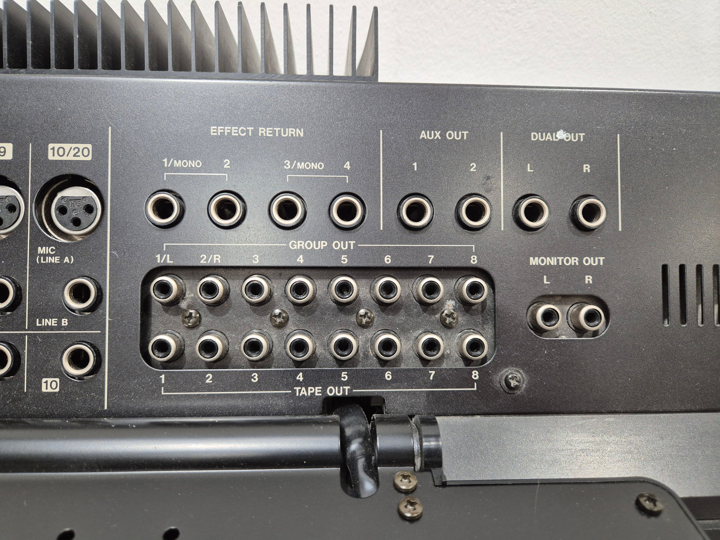 Tascam 688 - MidiStudio 688 8-Track Cassette Recorder