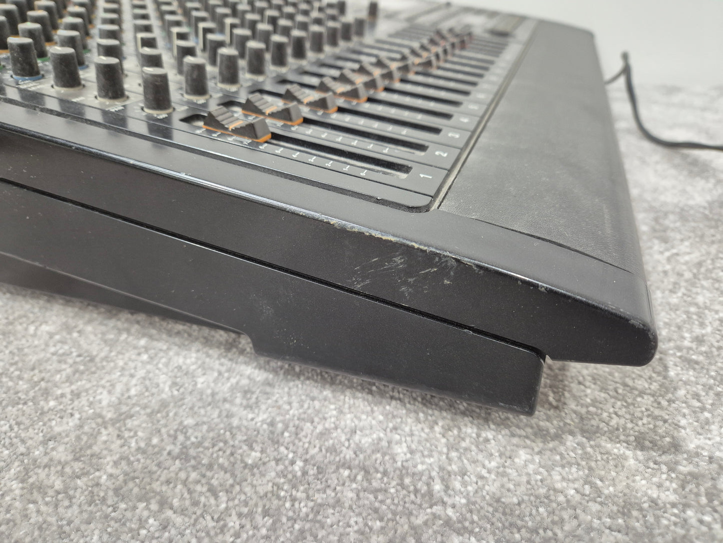 Tascam 688 - MidiStudio 688 8-Track Cassette Recorder