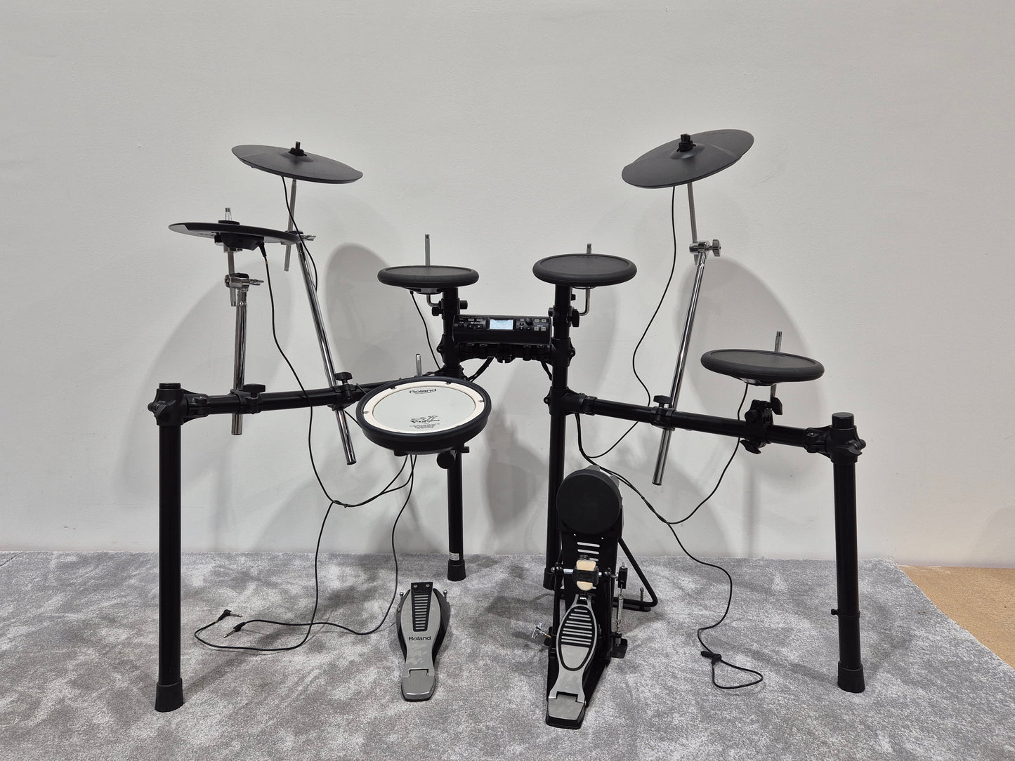 Roland Electric Drum Kit - TD-4 Sound Module/PDX-8 Mesh Head, PD8 Pads x3, CY5 Cymbal Pad, CY8 Cymbals x2,FD8 Foot Controller, KD8 Trigger Pad, MDS-4 Drum Stand