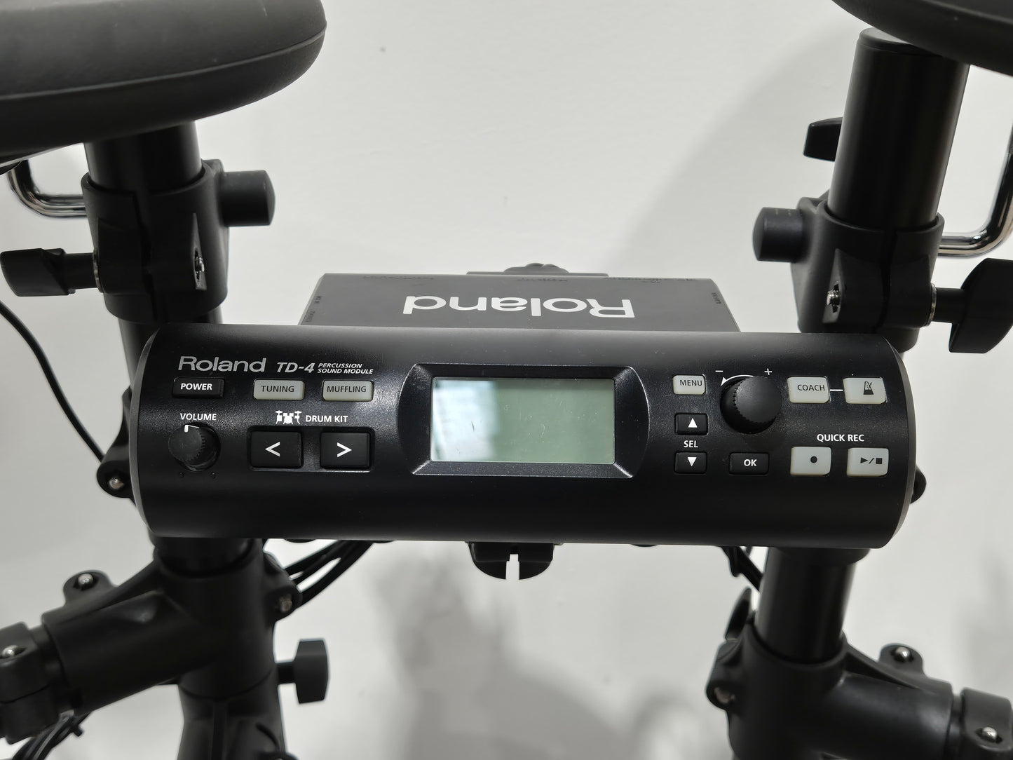Roland Electric Drum Kit - TD-4 Sound Module/PDX-8 Mesh Head, PD8 Pads x3, CY5 Cymbal Pad, CY8 Cymbals x2,FD8 Foot Controller, KD8 Trigger Pad, MDS-4 Drum Stand