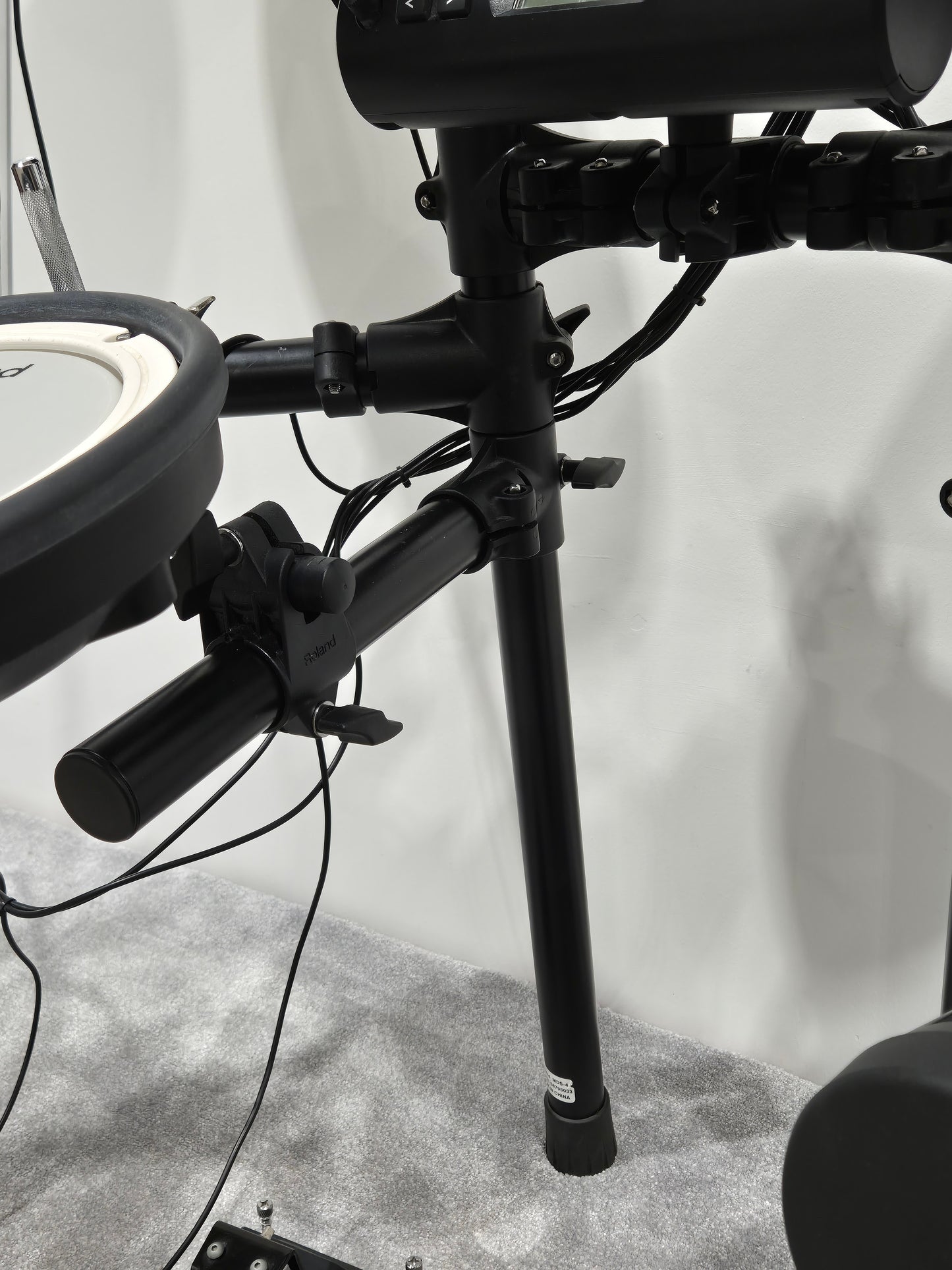 Roland Electric Drum Kit - TD-4 Sound Module/PDX-8 Mesh Head, PD8 Pads x3, CY5 Cymbal Pad, CY8 Cymbals x2,FD8 Foot Controller, KD8 Trigger Pad, MDS-4 Drum Stand