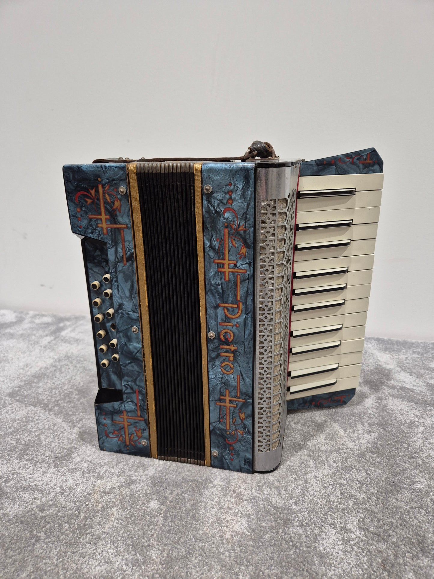 Pietro Accordion - Blue w/ HardCase