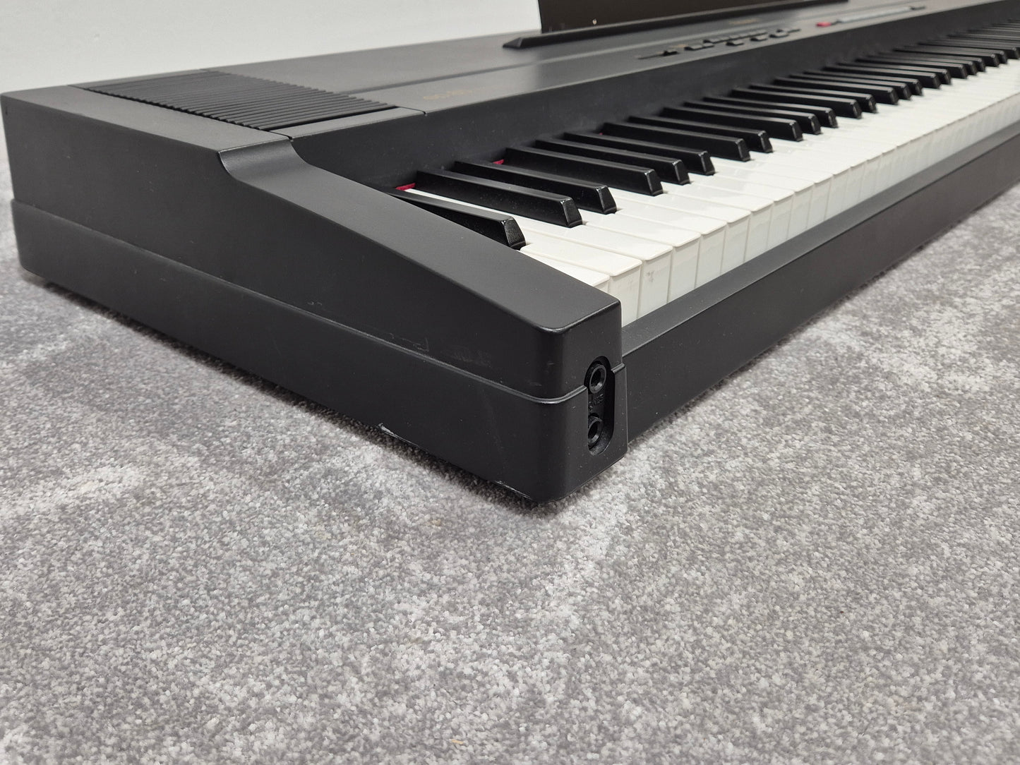 Roland EP-85 - 88-key Digital Electric Piano - Black