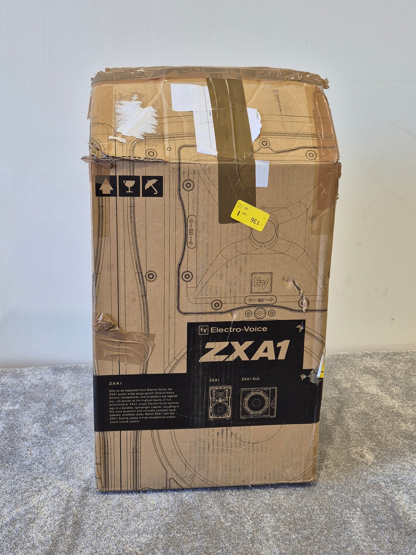 Electro-Voice ZXA1-90 - 8-inch 2-way 800W Active Speaker w/ Original Box