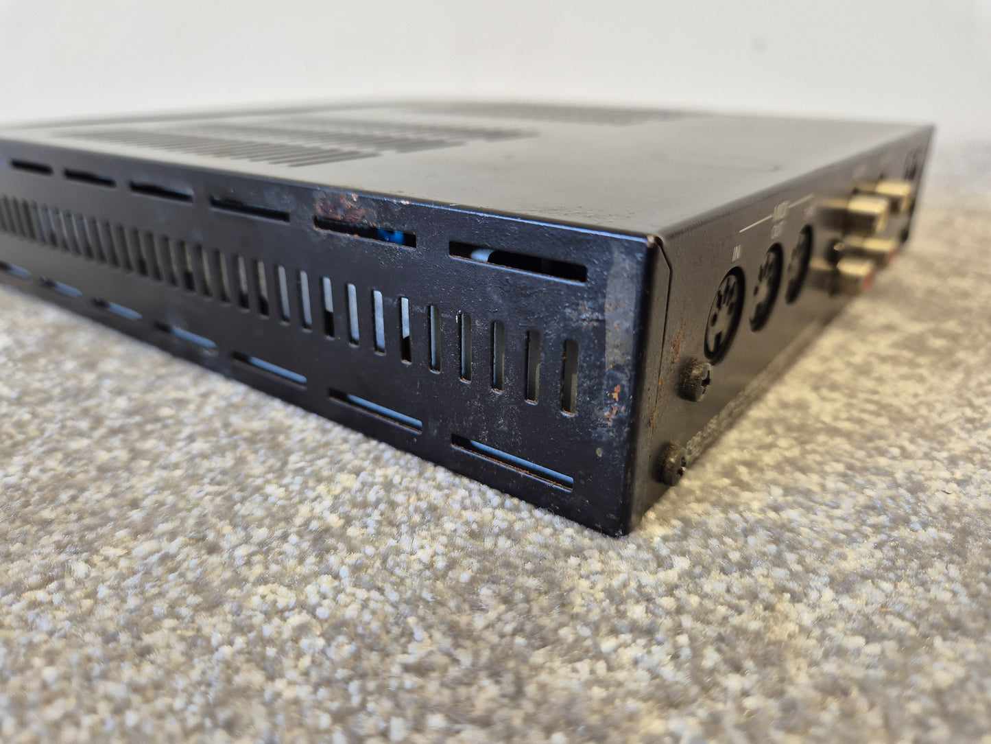 Yamaha AWM EMT-10 - Half-Rack-Sized Sound Module
