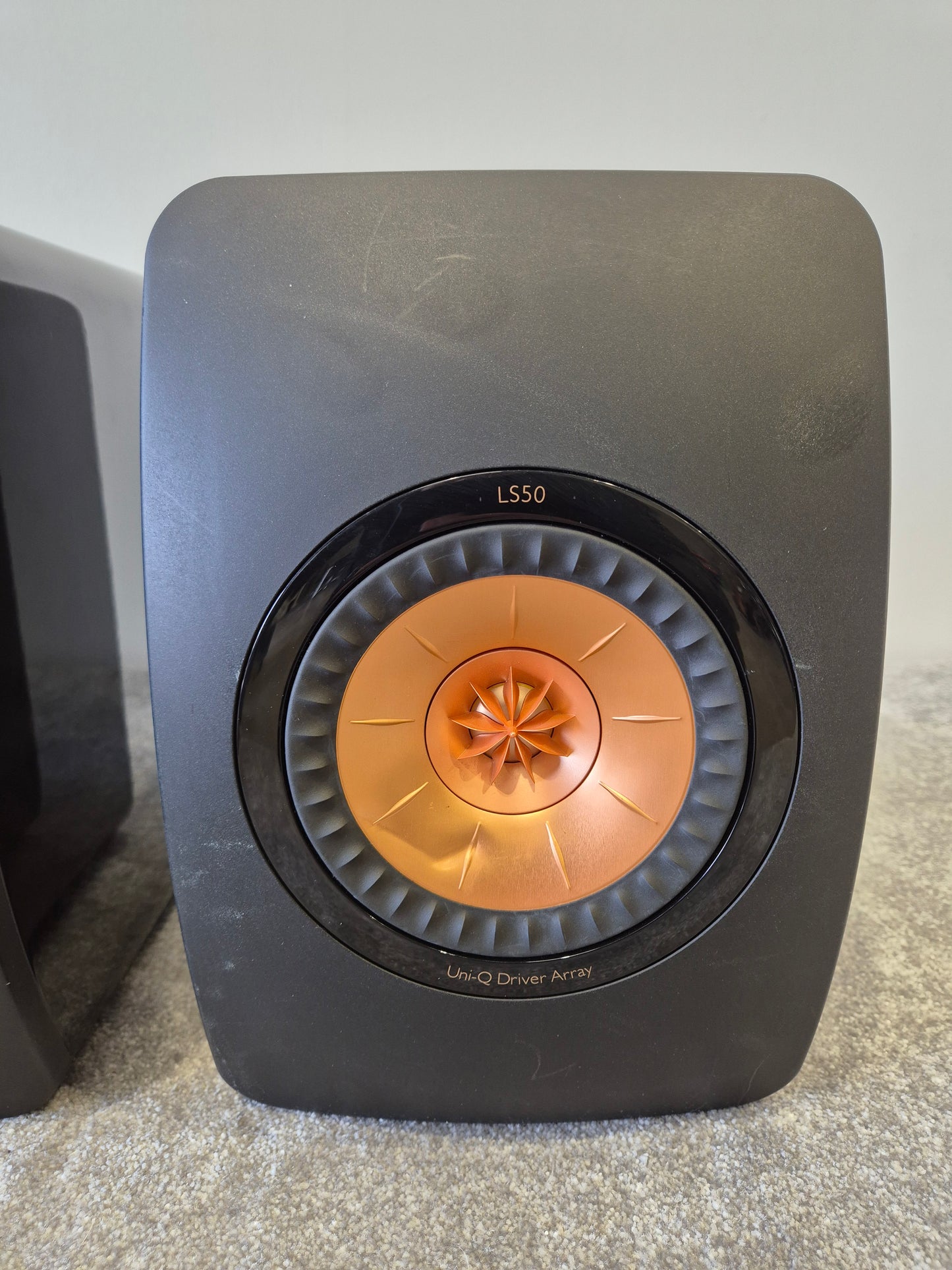 KEF LS50 - Precise Loudspeakers (Pair)