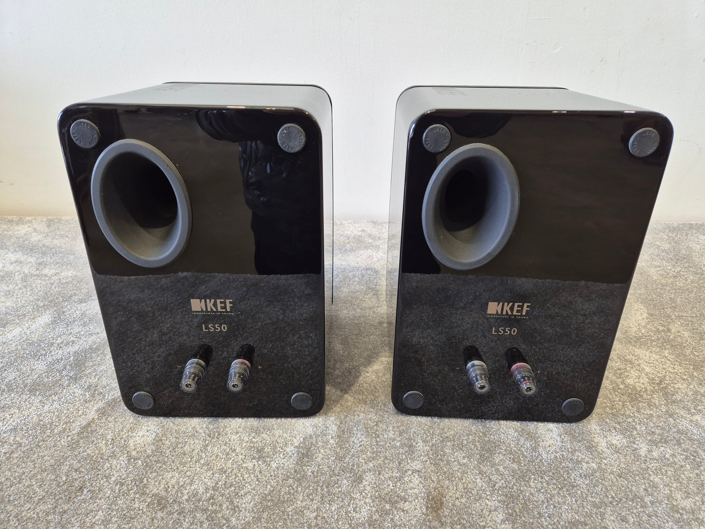 KEF LS50 - Precise Loudspeakers (Pair)
