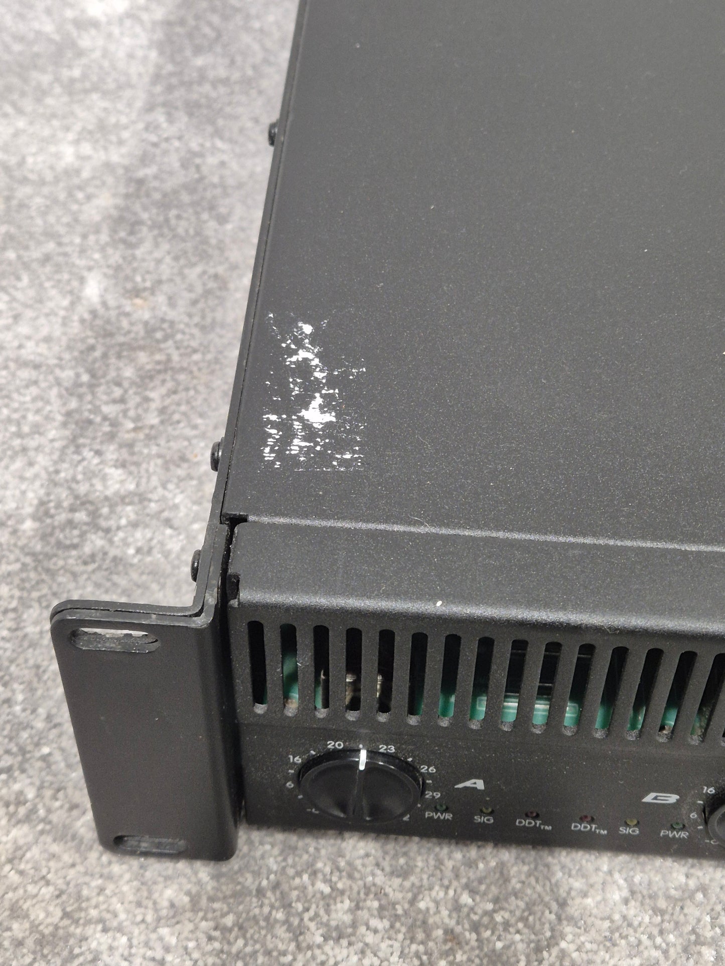 Peavey PV 1500 - 500-watts Stereo Power Amplifier