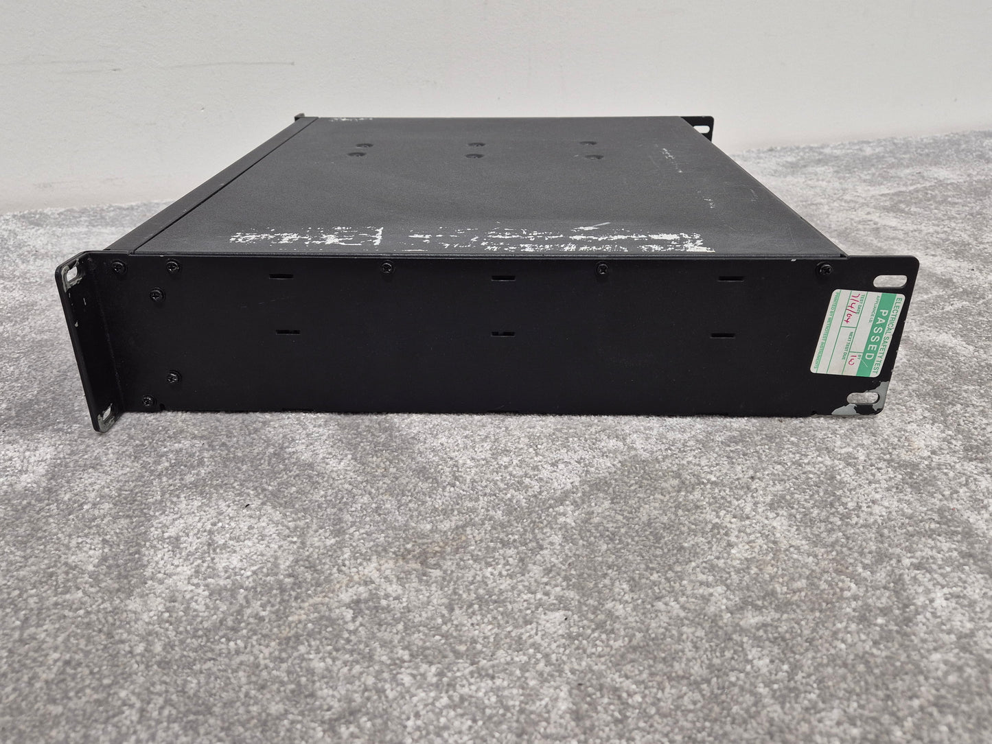 Peavey PV 1500 - 500-watts Stereo Power Amplifier