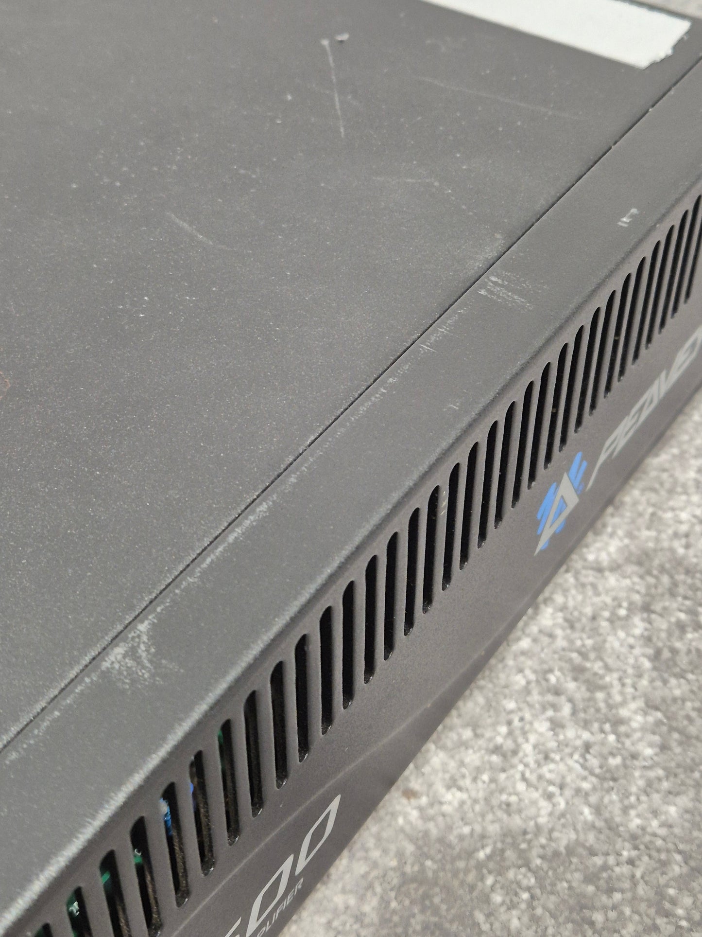 Peavey PV 2600 - Powerful 2-Channel Power Amplifier w/ Manual