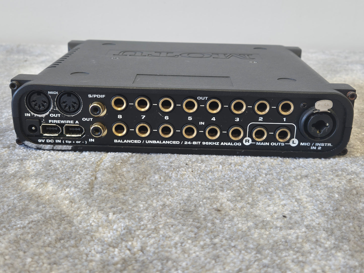 The MOTU UltraLite - Versatile Firewire Audio Interface