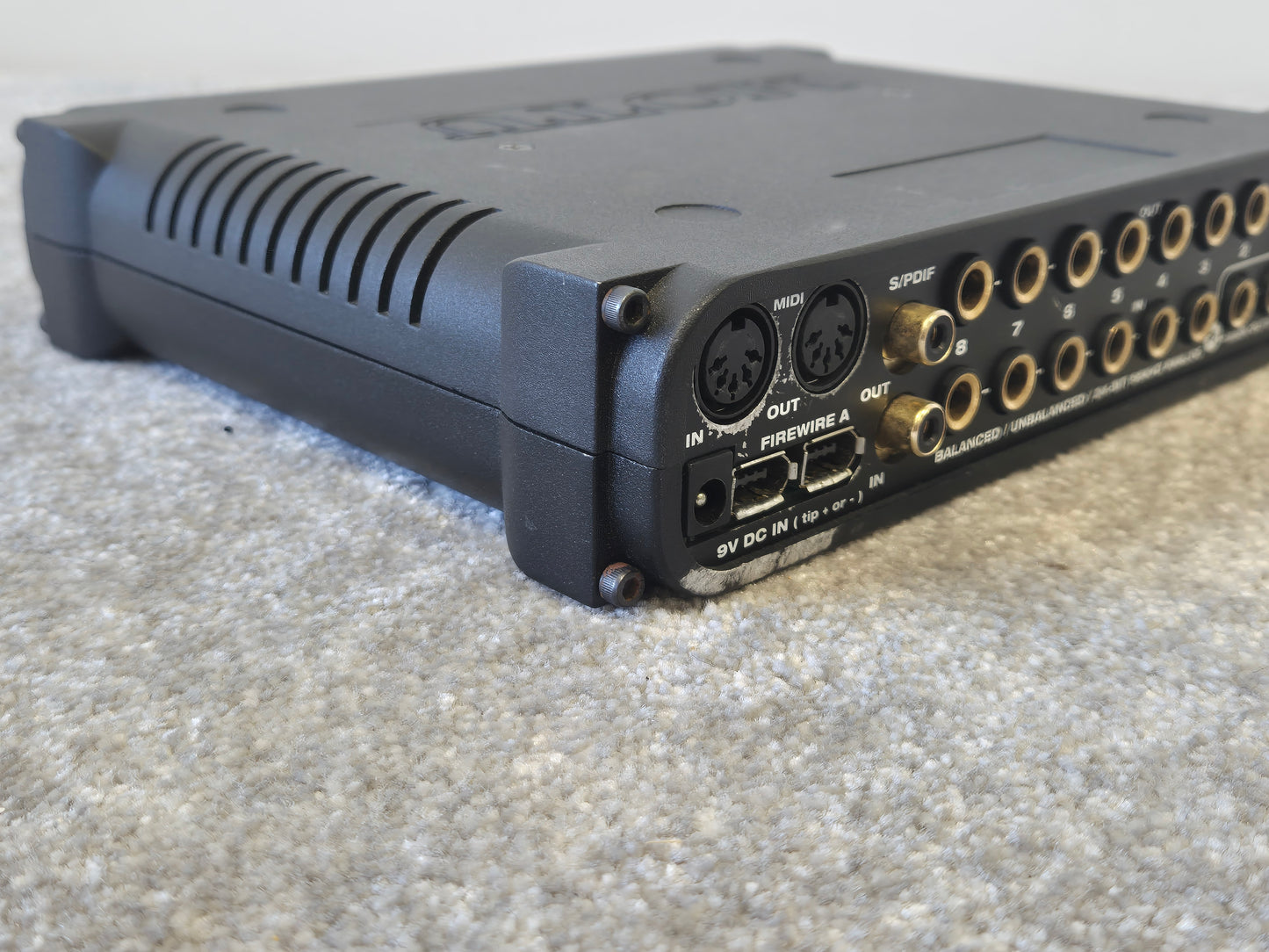 The MOTU UltraLite - Versatile Firewire Audio Interface