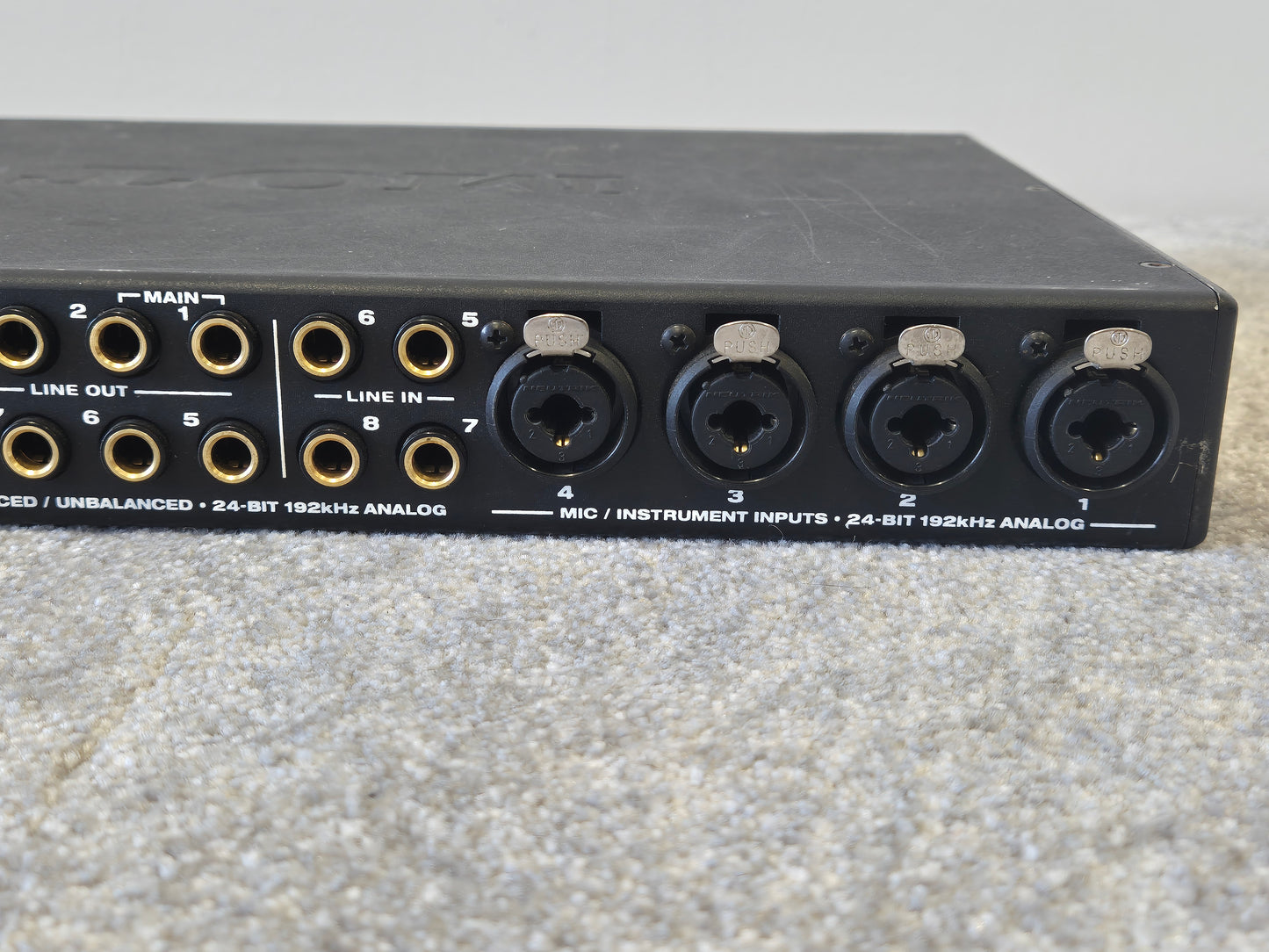 MOTU Traveler MK1 - Mobile 24-bit Digital Audio Workstation