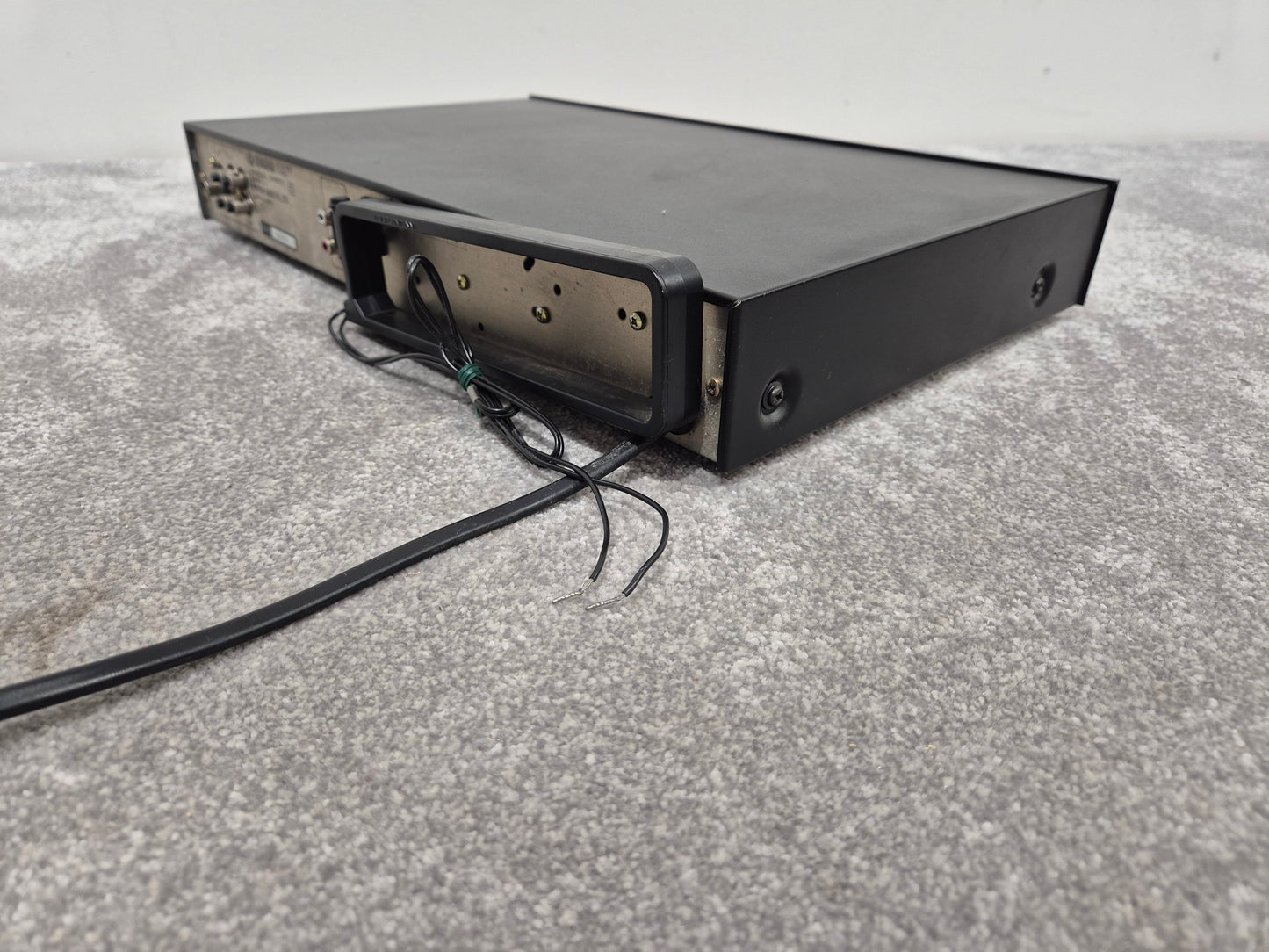 Yamaha T-300 - 1983 AM/FM Stereo Tuner