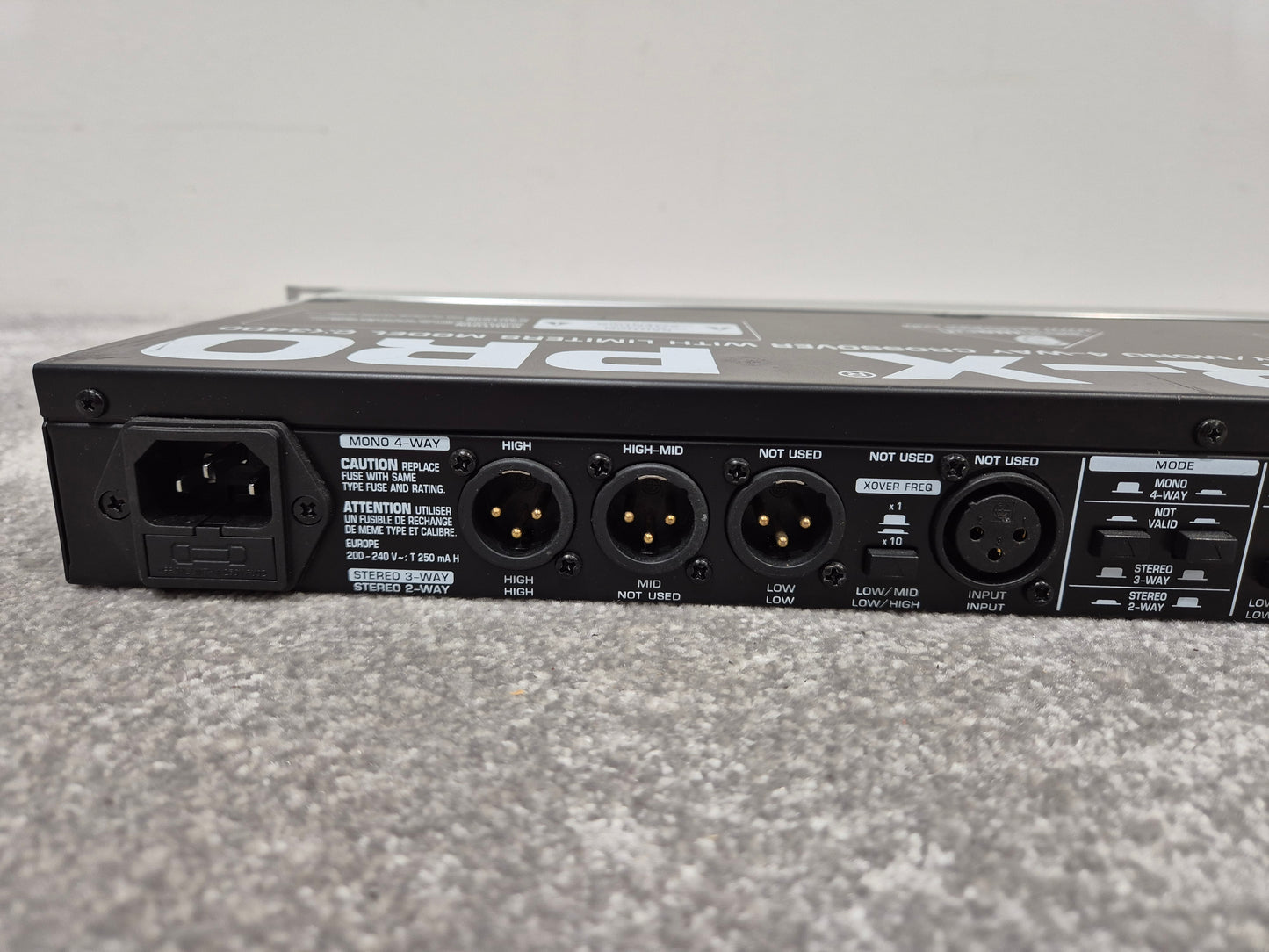 Behringer CX3400 V2 Super-X - High-Precision Stereo Crossover