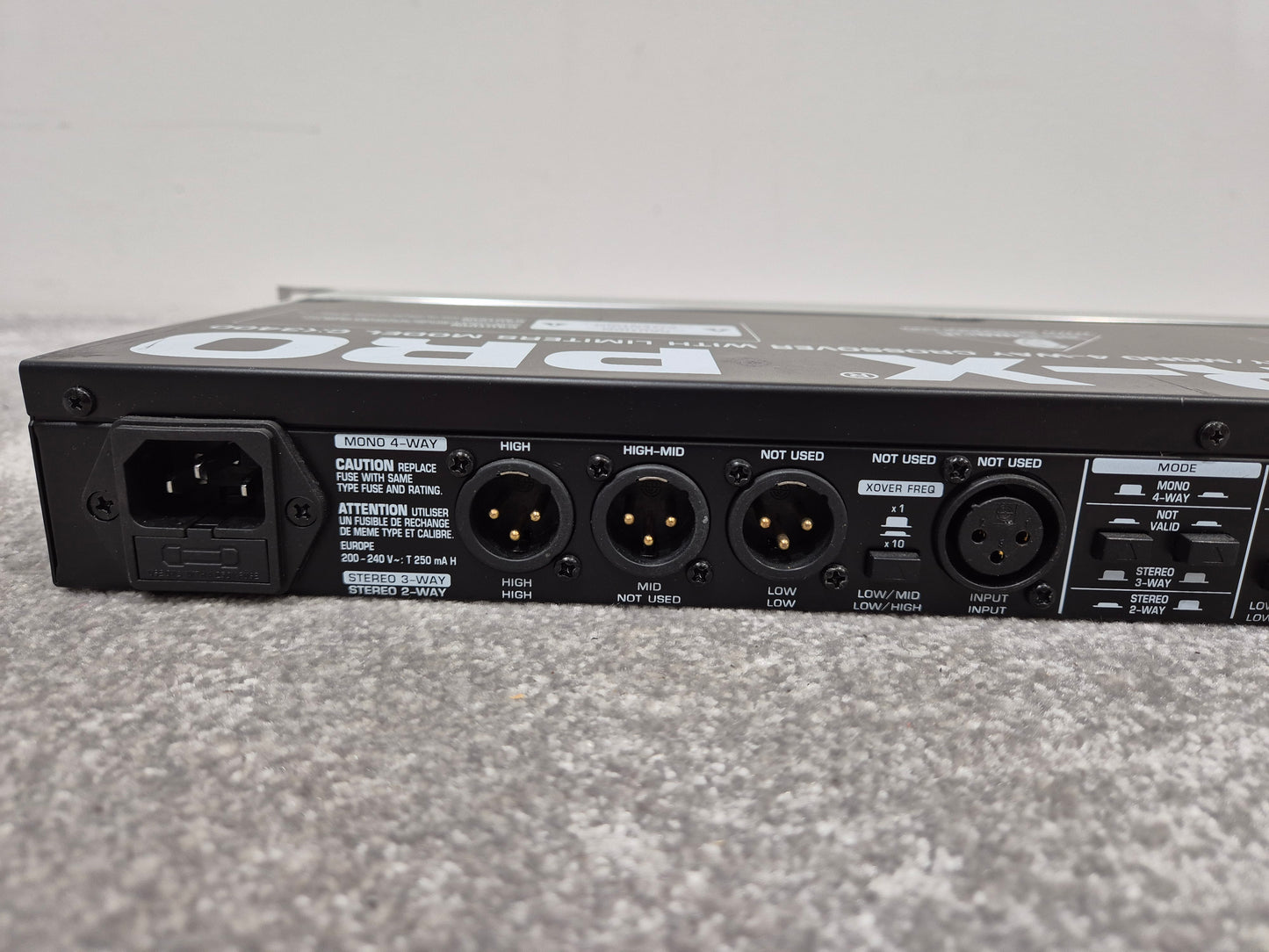 Behringer CX3400 V2 Super-X - High-Precision Stereo Crossover