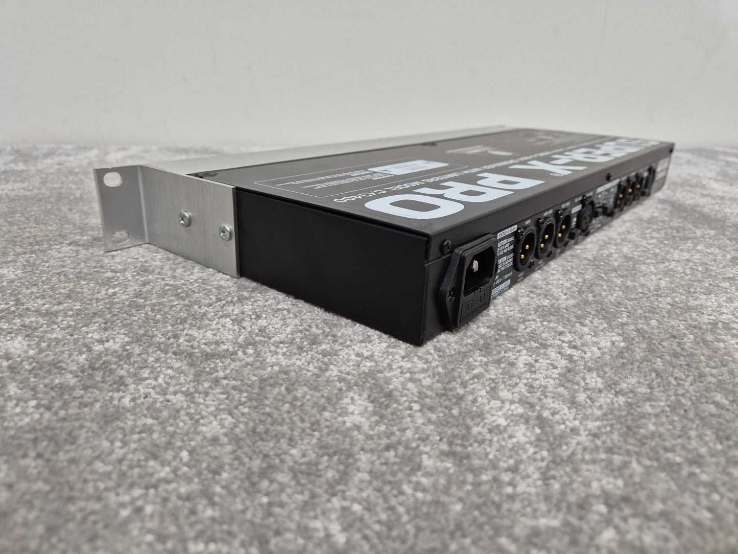 Behringer CX3400 V2 Super-X - High-Precision Stereo Crossover