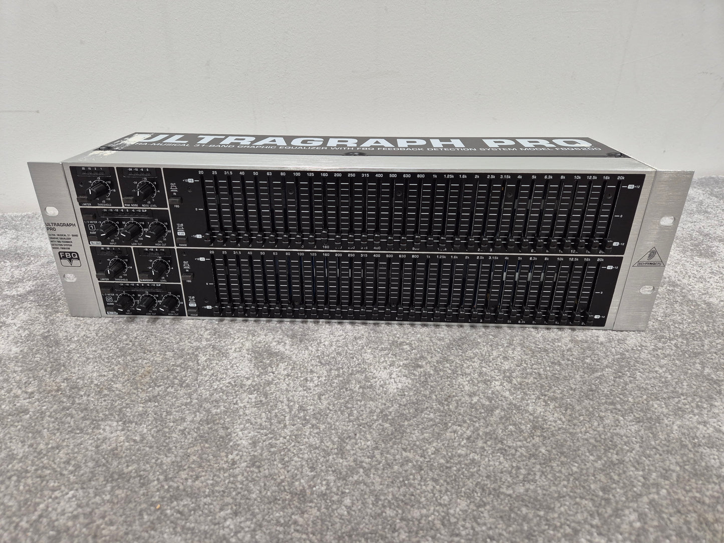 Behringer ULTRAGRAPH PRO FBQ6200HD - 31-Band Stereo Graphic Equalizer
