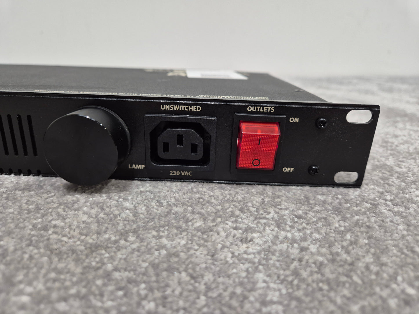 Samson PowerBrite PB10 - 19-inch Rackmount Power Conditioner