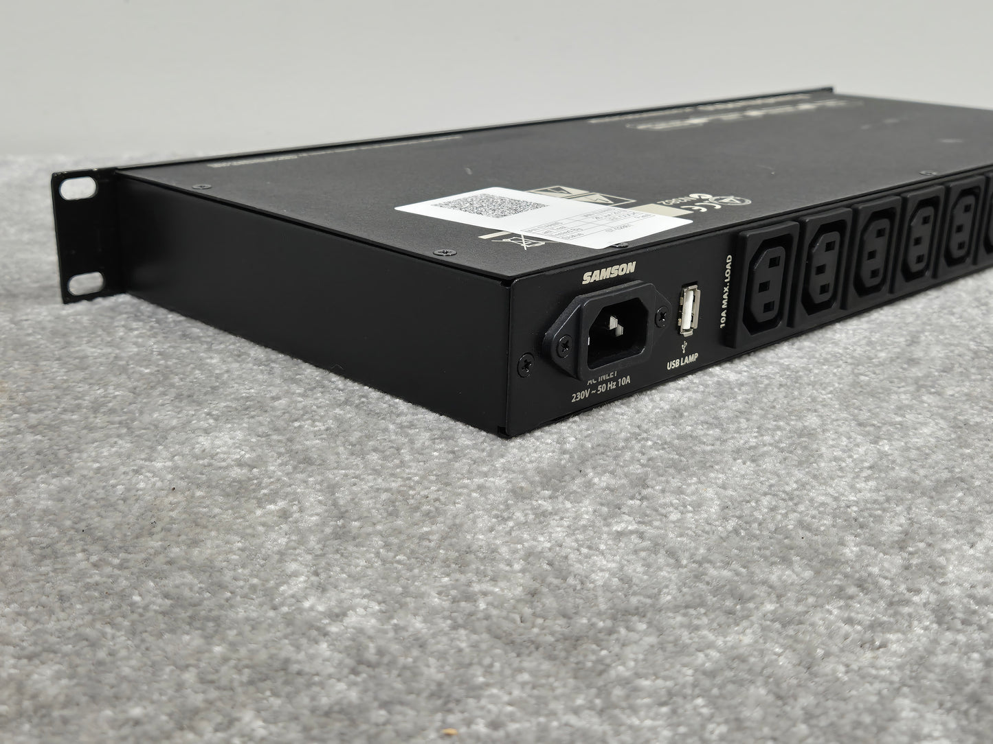 Samson PowerBrite PB10 - 19-inch Rackmount Power Conditioner