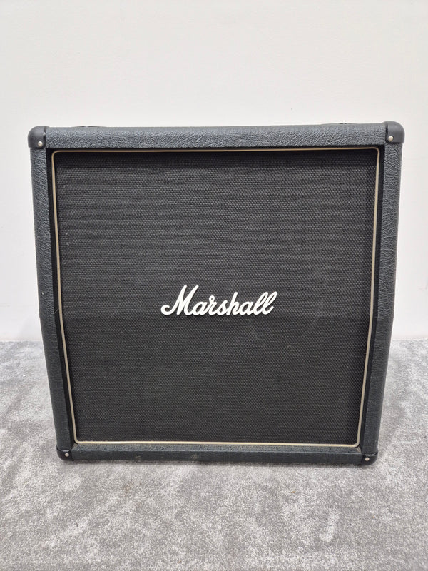 Marshall AVT412 - 200W 4x12 Angled Guitar Cabinet