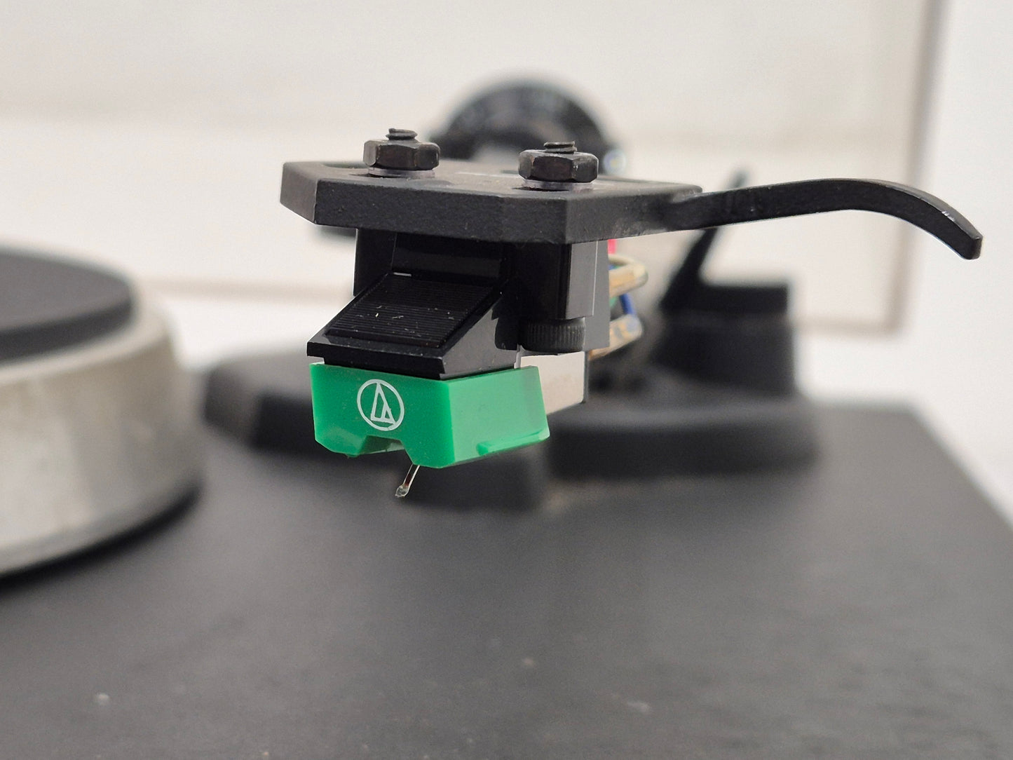 Rotel RP-830 - 2 Speed Belt-Driven Turntable