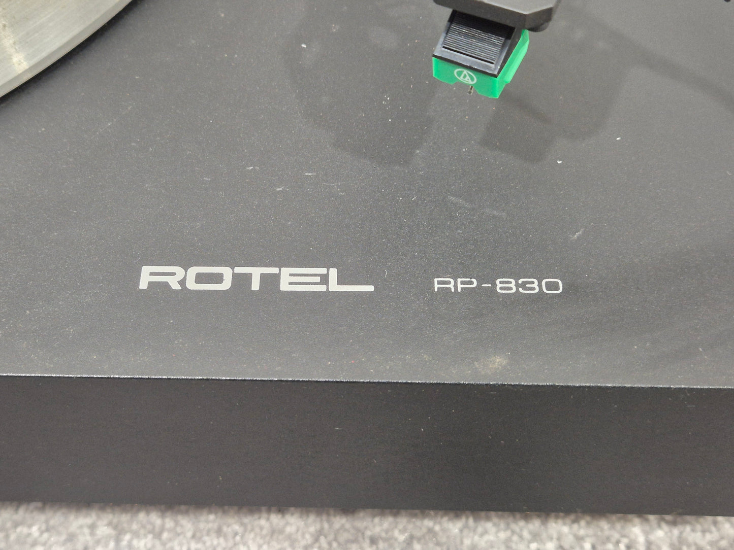 Rotel RP-830 - 2 Speed Belt-Driven Turntable