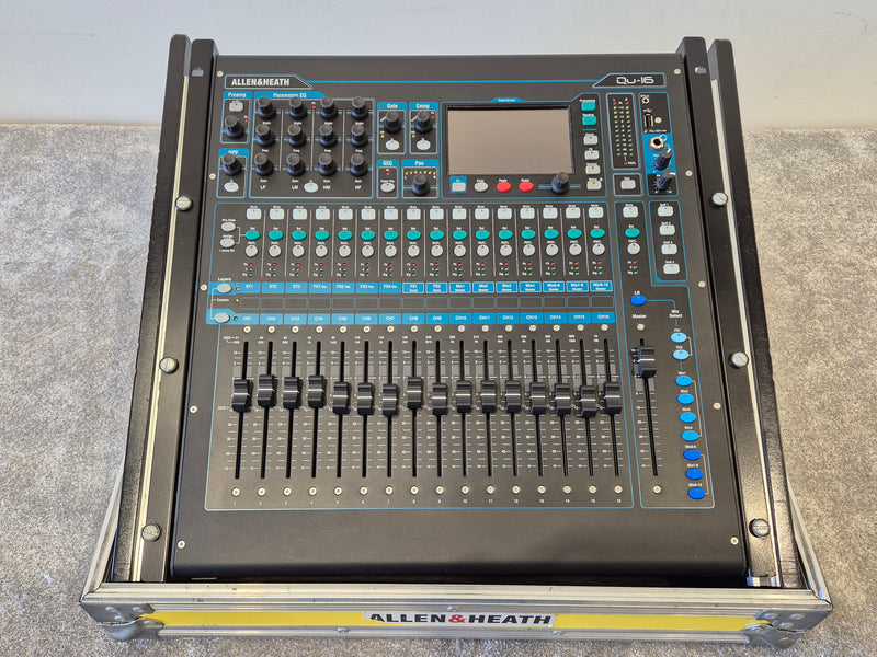 Allen & Heath Qu-16 - Compact 16-Channel Digital Mixer w/ Flight Case - image 1