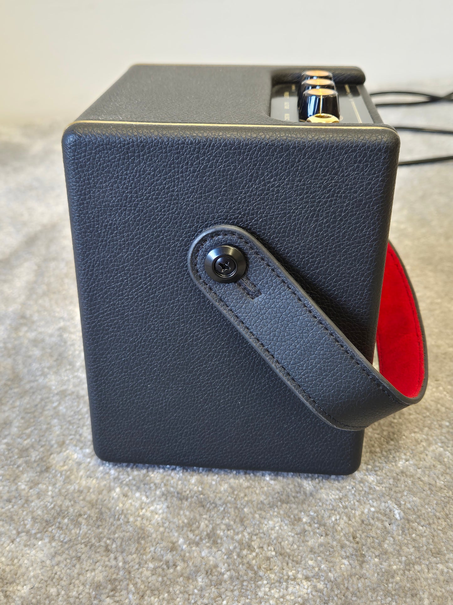 Positive Grid Spark Mini - Battery-Powered Guitar Amplifier