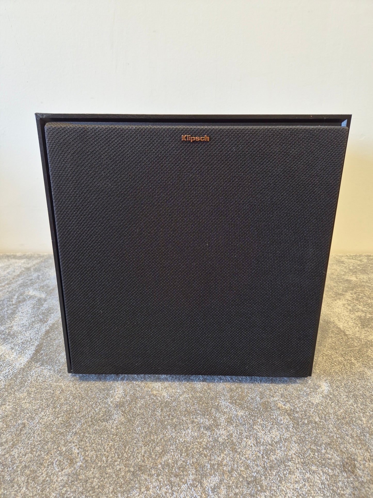 Klipsch R-101SW - High-Performance Subwoofer