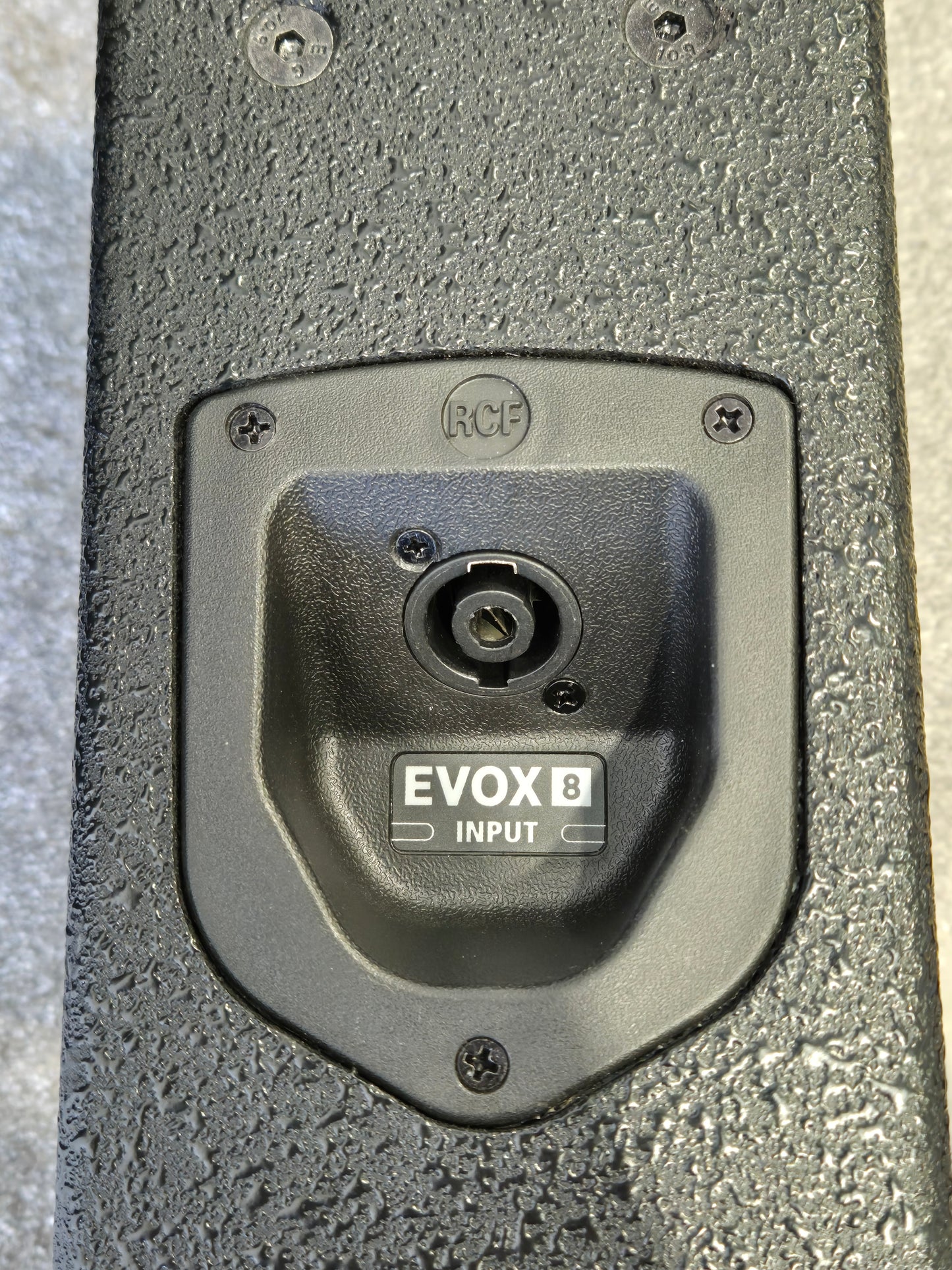 RCF EVOX 8 Active Two-Way Array - Portable Sound System w/ Cover Case
