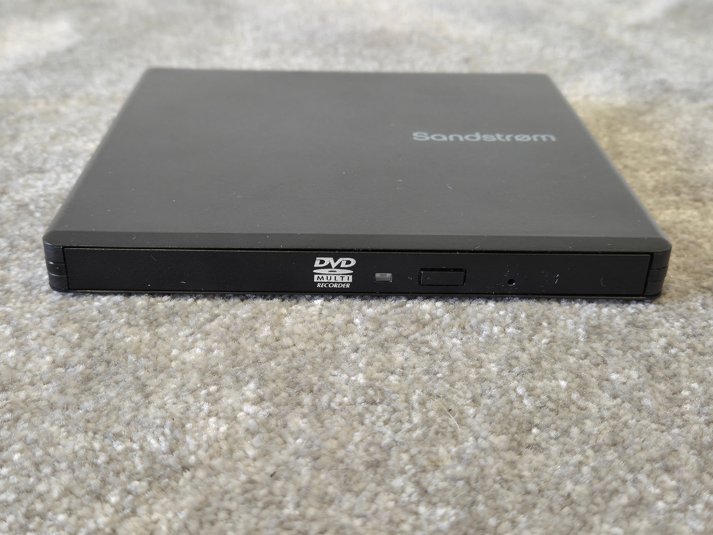 SANDSTROM SEDVDBK22 - External DVD Super Multi CD/DVD Writer w/ Original Box