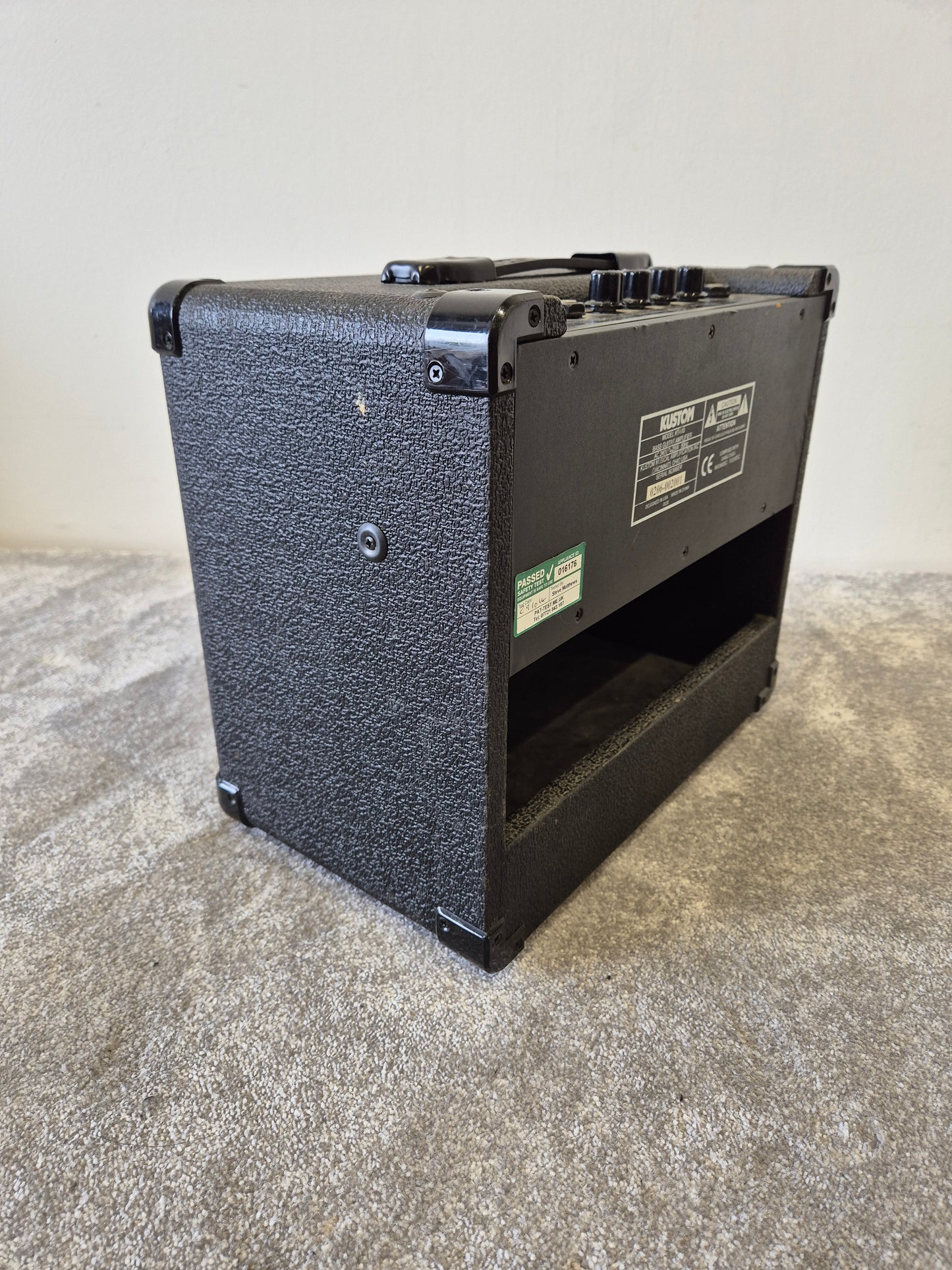 Kustom KBA10 - 10-watt Bass Guitar Amplifier