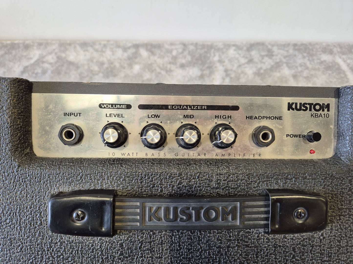 Kustom KBA10 - 10-watt Bass Guitar Amplifier