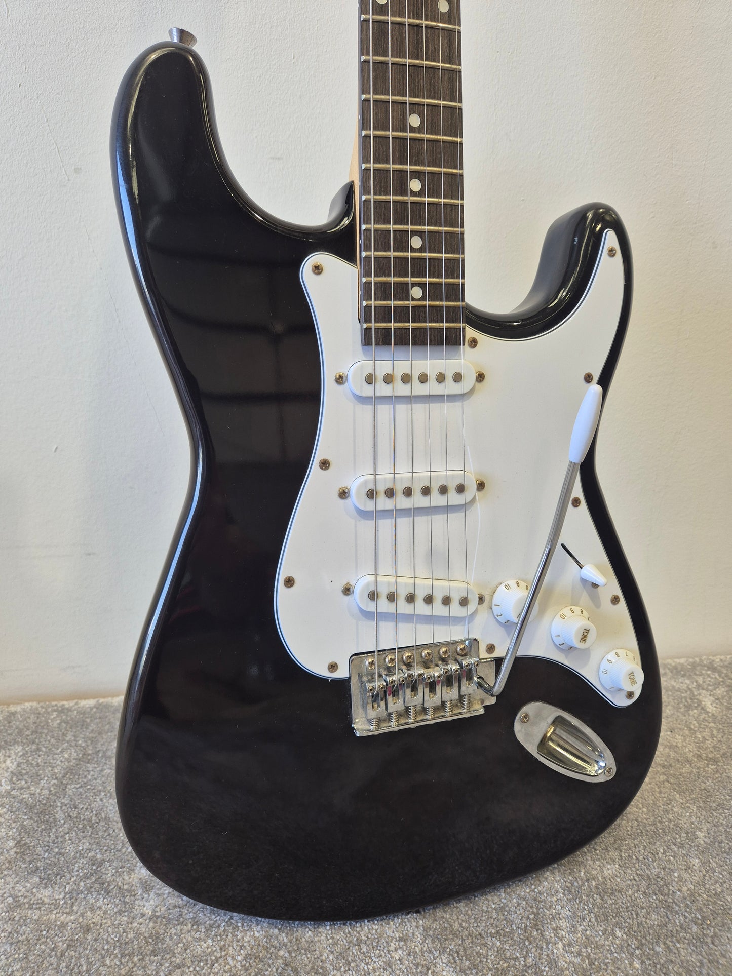 RockJam RJEG02 - Electric Guitar - Black