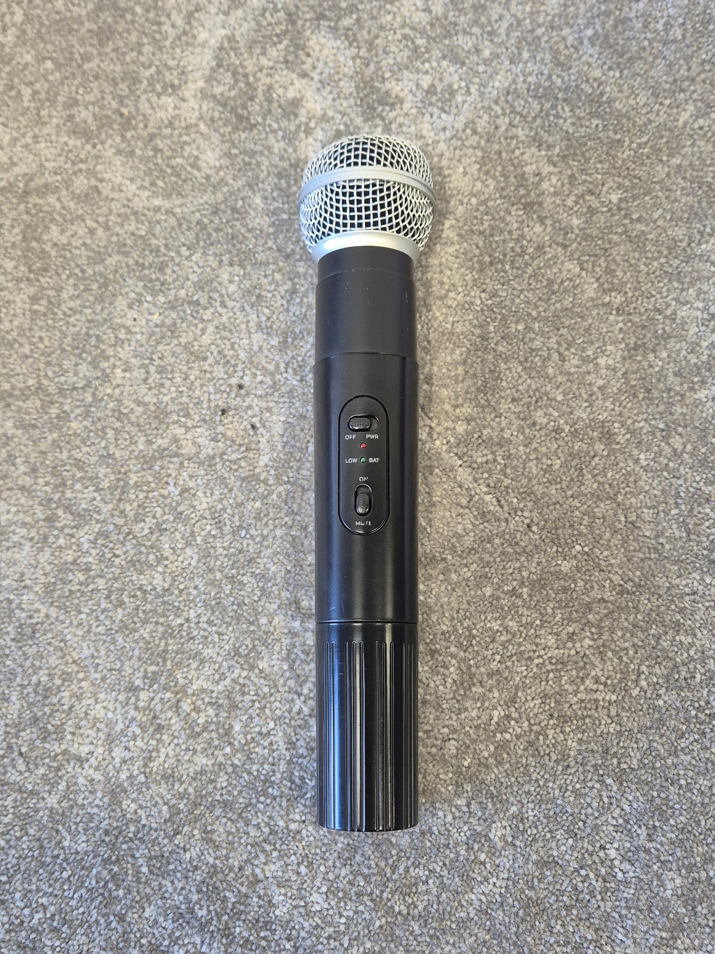Prosound L59AW Twin Microphone Portable VHF Wireless (Spares or Repairs)