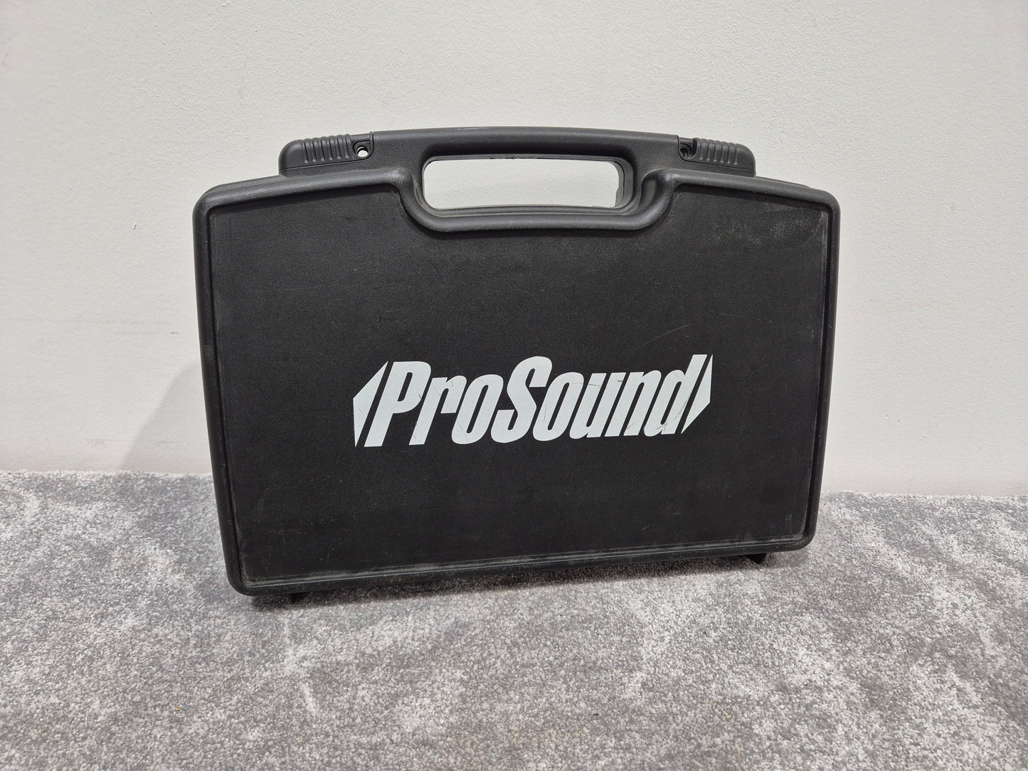 Prosound L59AW Twin Microphone Portable VHF Wireless + Black Case