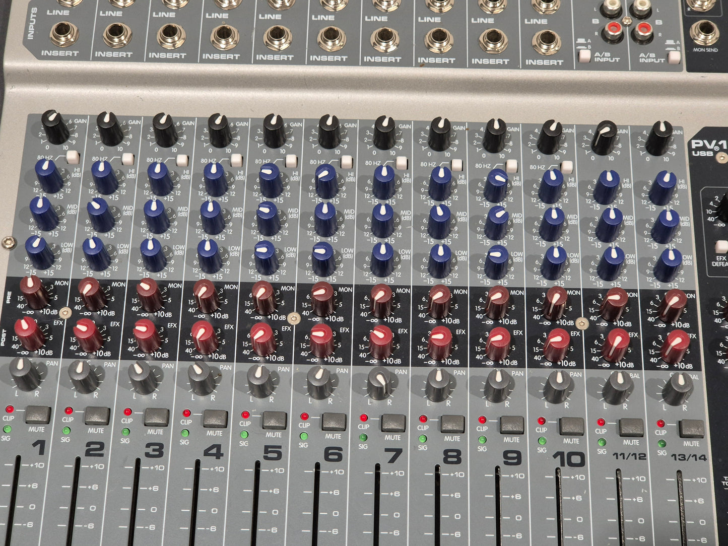 Peavey PV 14 USB - Versatile 14-Channel Mixer w/ Flight Case