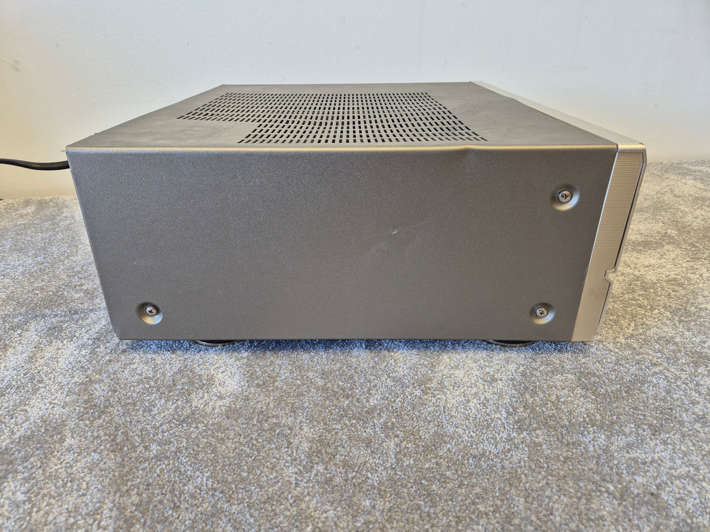 Denon AVR-2803 - 6.1 Channel AV Receiver (Spares or Repairs)