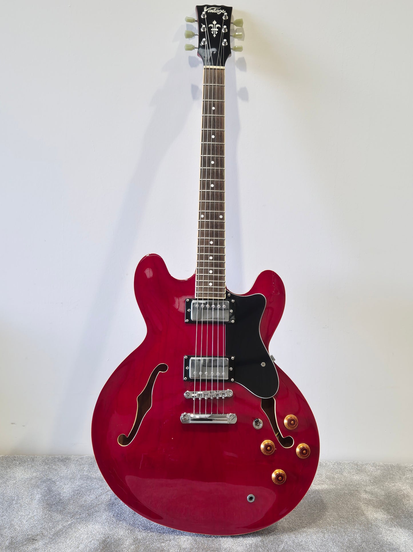 Vintage VSA500 - Semi-Hollow Body Electric Guitar - Red